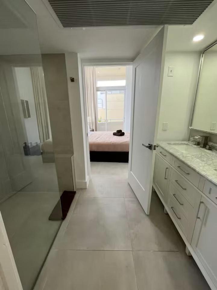 Shaomi South * Miami Beach